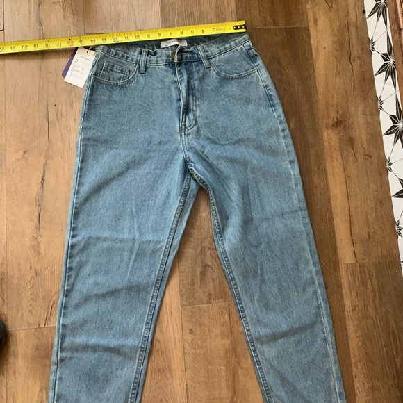 TH CREASA Classic Blue Denim Jeans - Picture 4 of 9